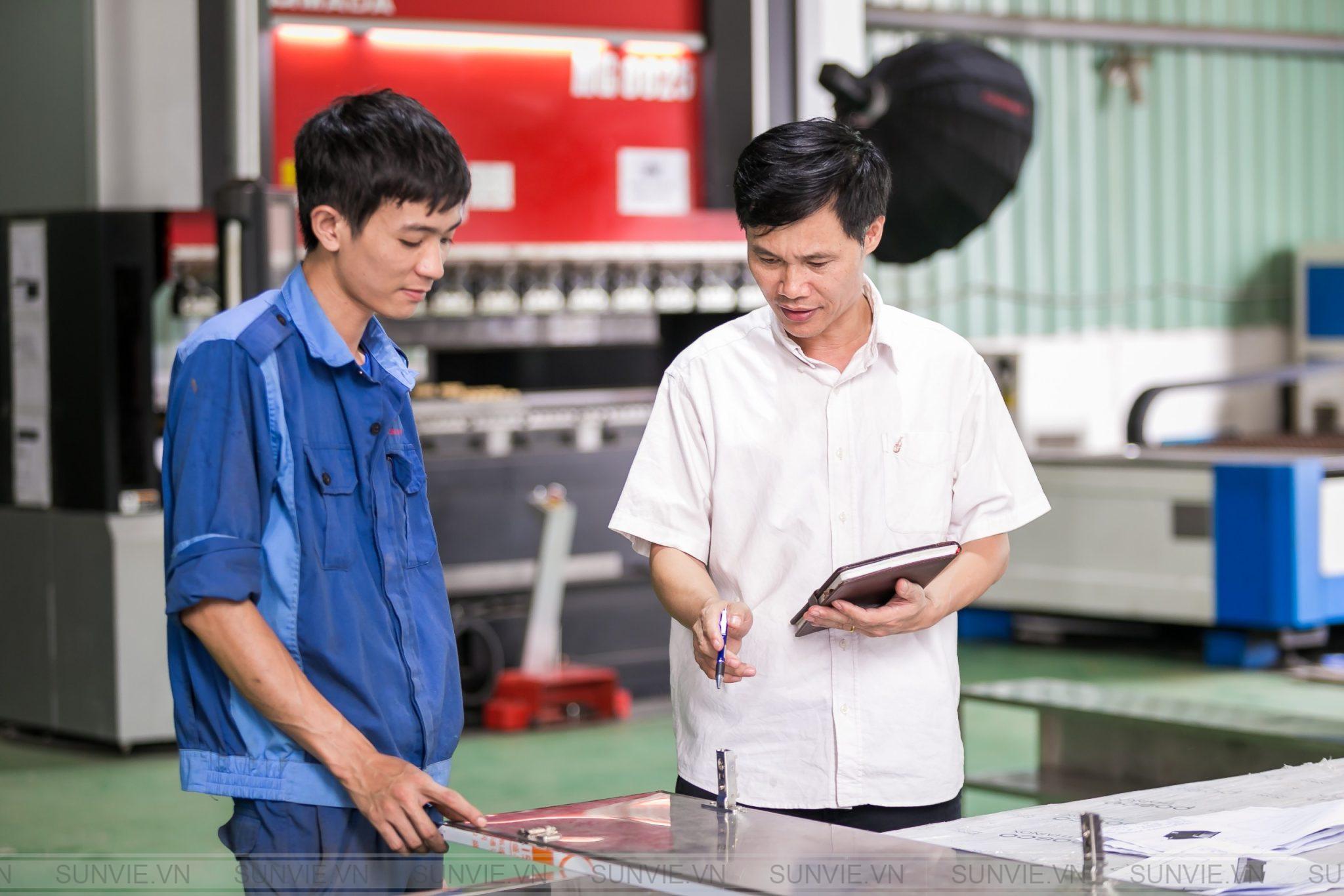Đội ngũ kiến trúc sư, nhân viên tại Sunvie giàu kinh nghiệm