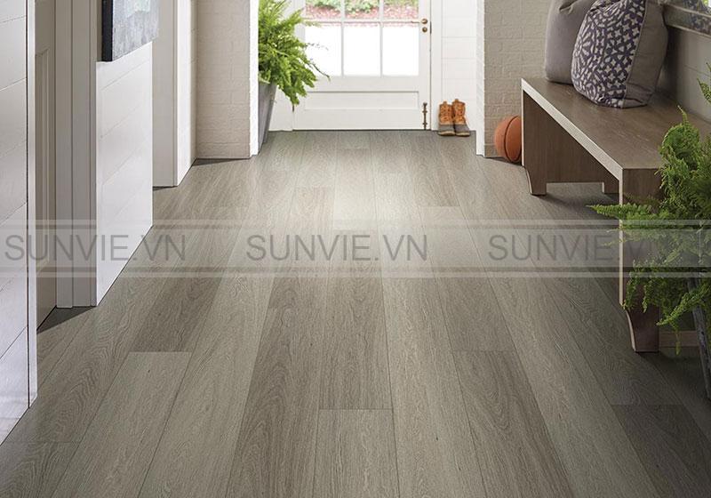 Gạch Vinyl rất linh hoạt và có khả năng bắt chước hình dáng của nhiều vật liệu như gốm, gỗ hoặc đá